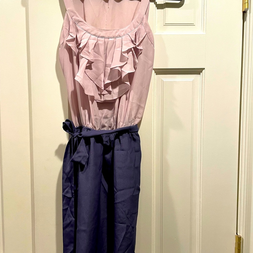 Express dress with pockets and ruffles